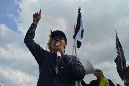 Orasi Pimpinan Cabang Dompet Dhuafa Sumsel, Kusworo Nursidik dalam Aksi Bela Palestina di BAM, (14/12)